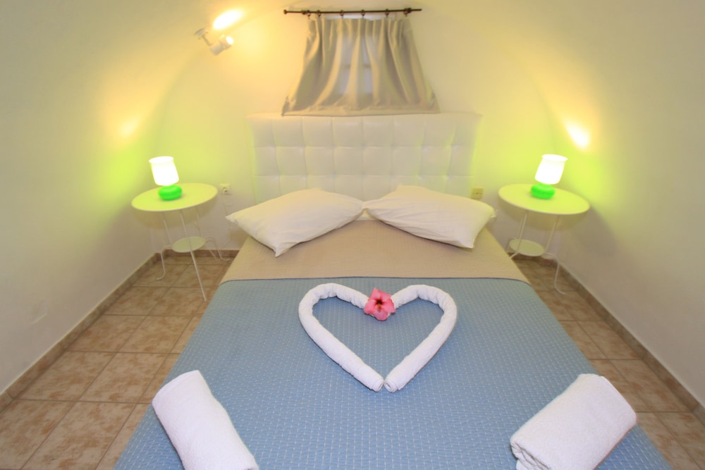 Room (Maisonette) photo 1