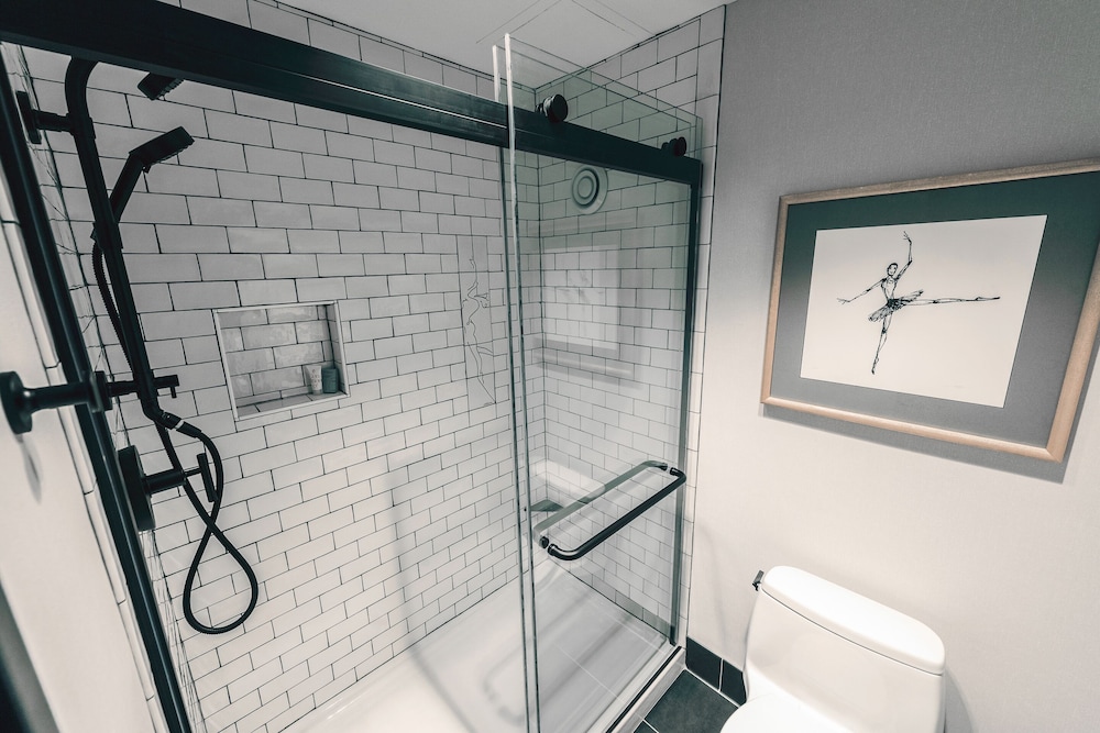 Premier King High Floor - Photo 8