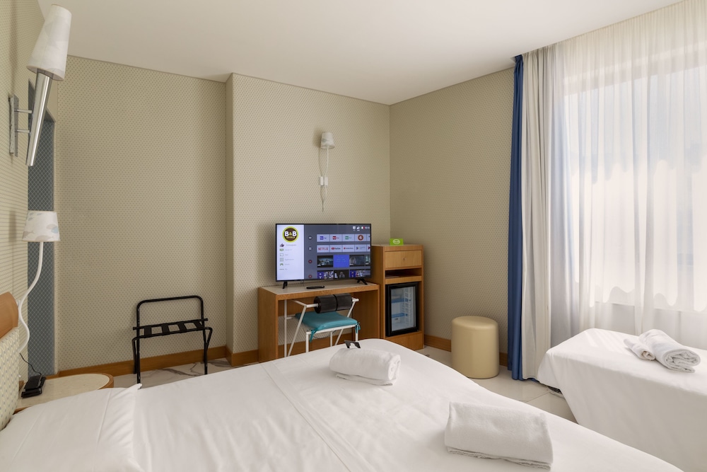Standard Triple Room, Accessible, Non Smoking photo 2