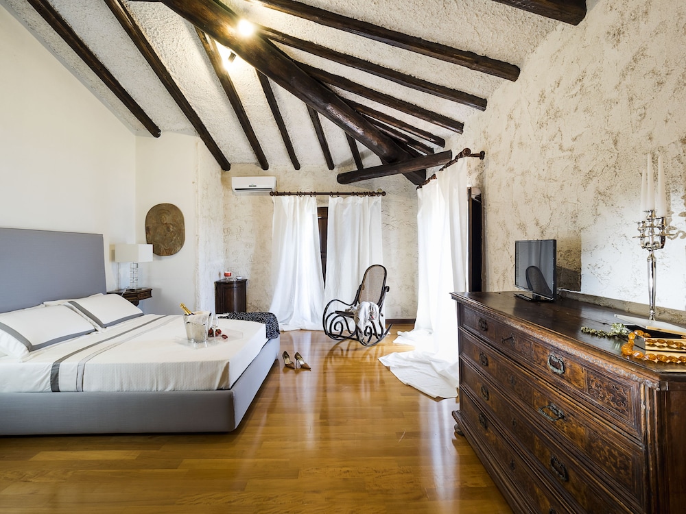 Villa, 6 Bedrooms photo 1