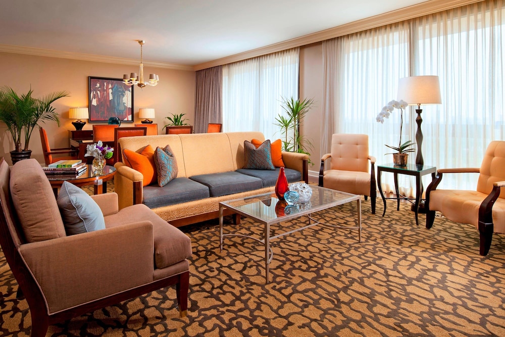 Suite, 1 Bedroom, Fireplace (Fireplace) - Photo 9