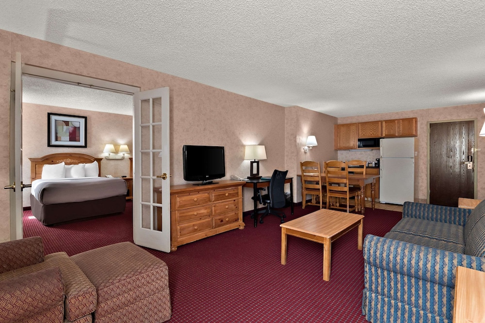 Suite, Non Smoking - Photo 1