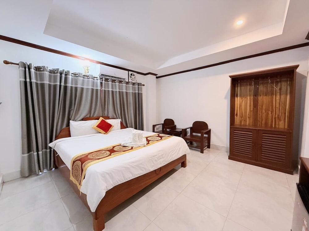 Deluxe Double Room, Non Smoking, Private Bathroom