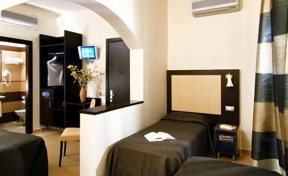 Standard Quadruple Room photo 1