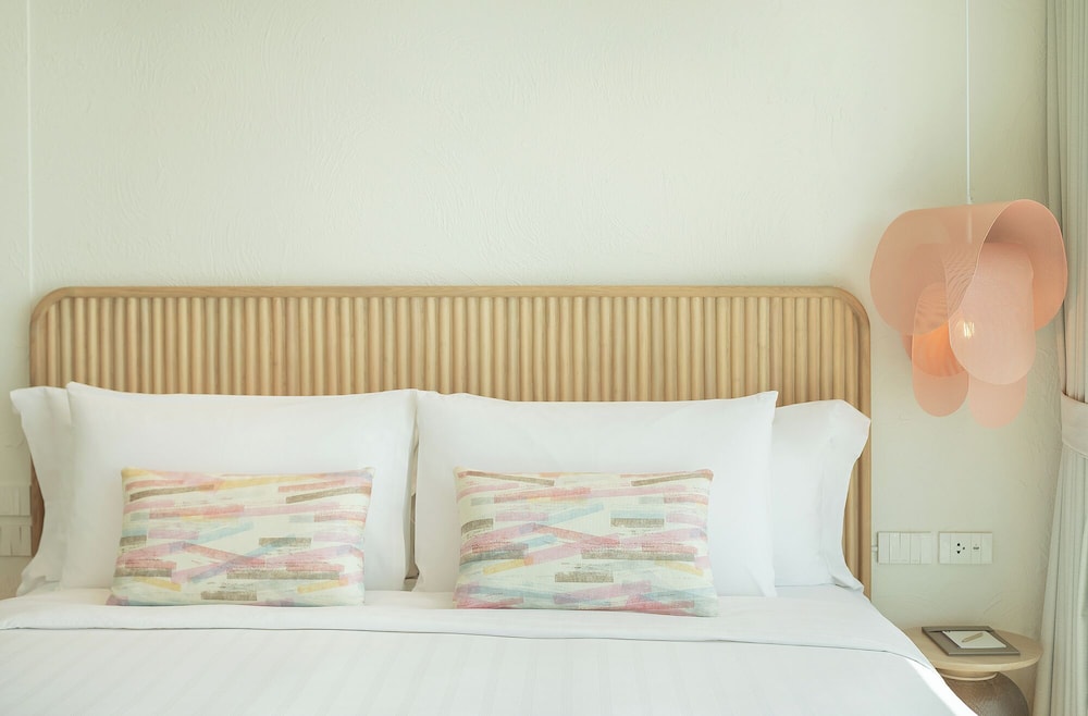 Cozy Seaview Room - Photo 3