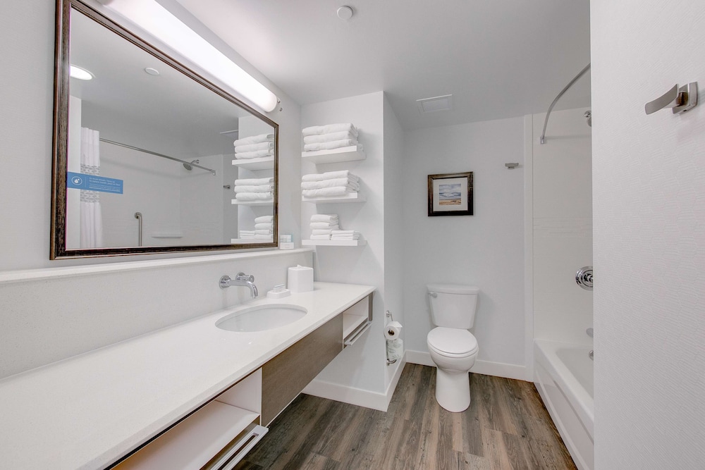 Room, 2 Queen Beds, Non Smoking, Refrigerator
