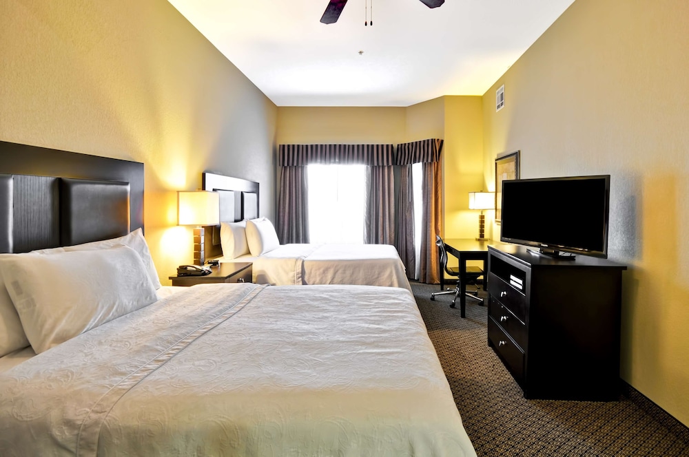 Suite, 2 Queen Beds photo 1