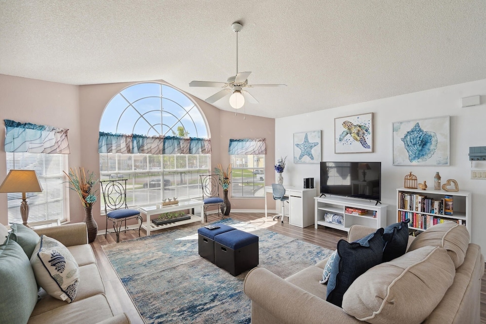 Condo, 3 Bedrooms