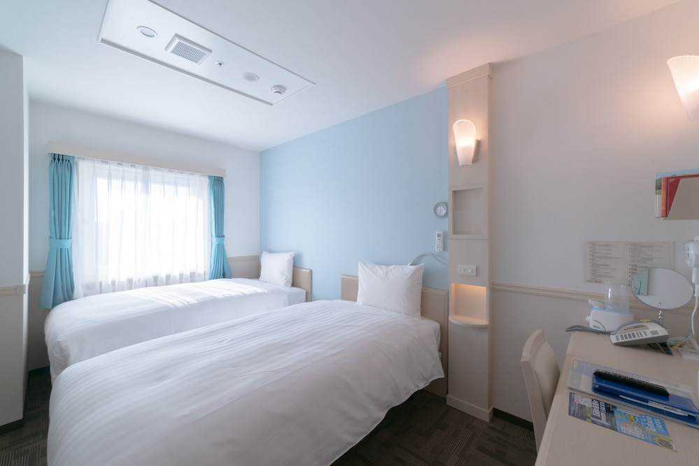Twin Room, Multiple Beds, Non Smoking - Photo 1