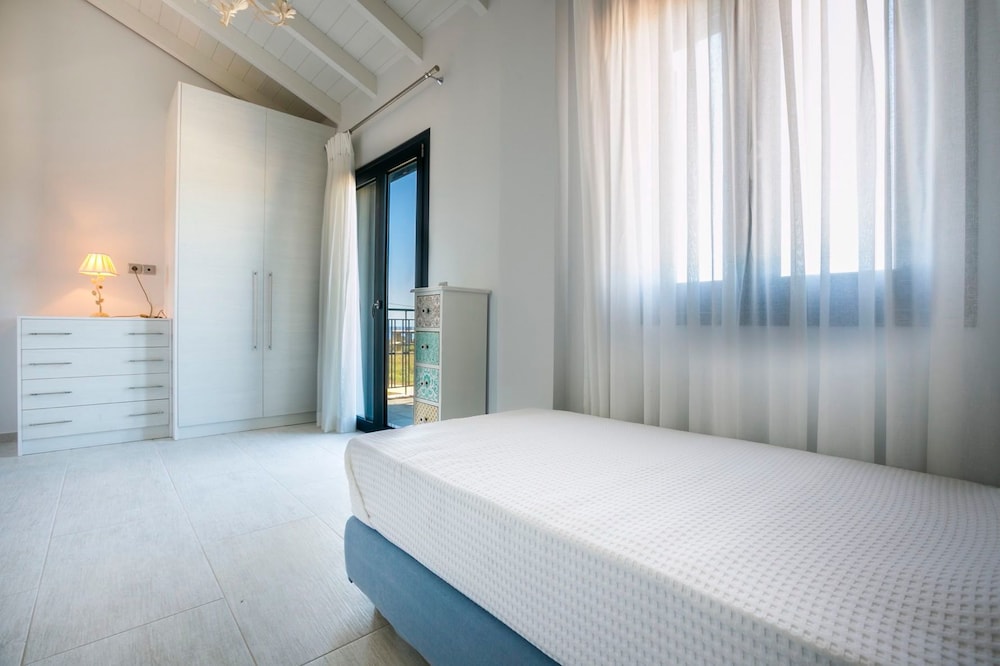 Villa (Seirios) photo 3