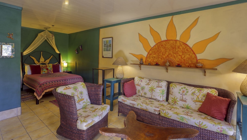 Deluxe Suite, Lake View (Sun Suite)