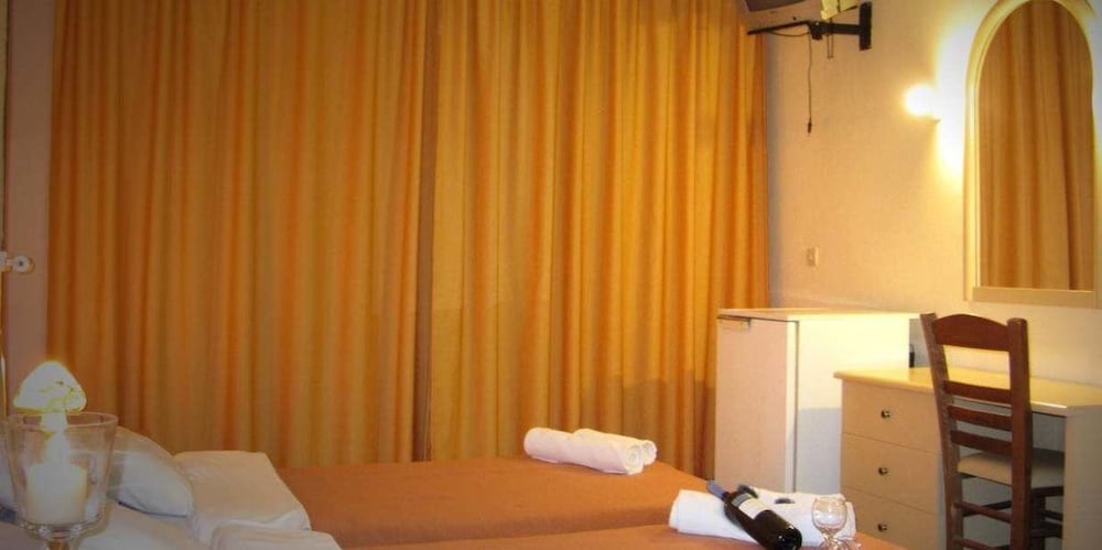 Basic Double Or Twin Room photo 1