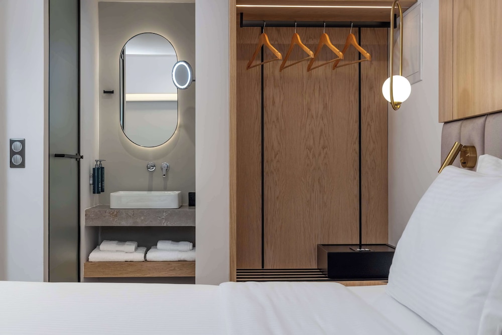 King, Suite, 1 Bedroom thumbnail 6