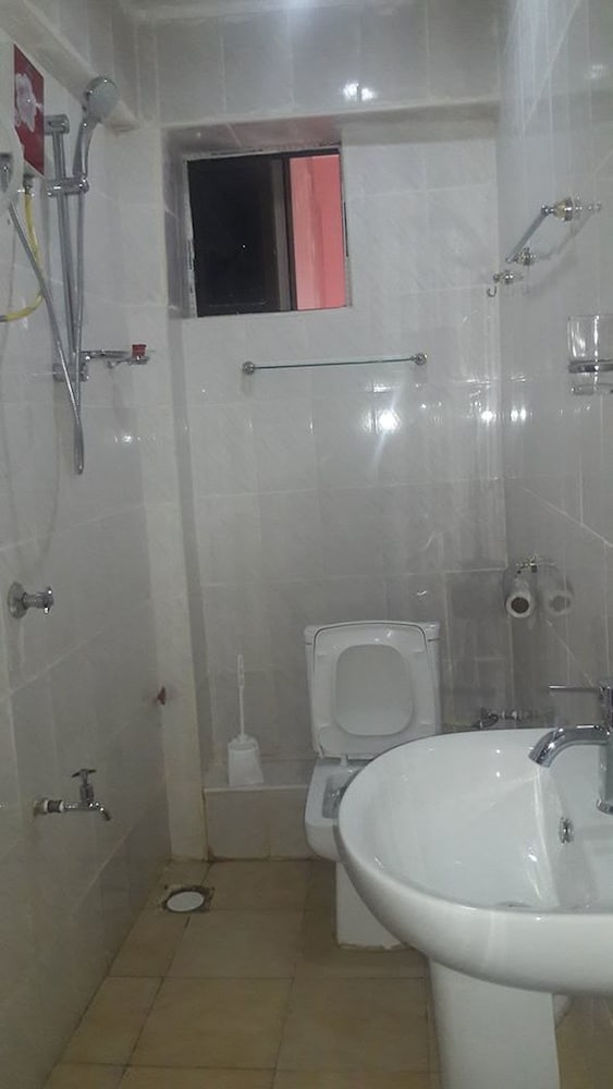 Standard Twin Room photo 2