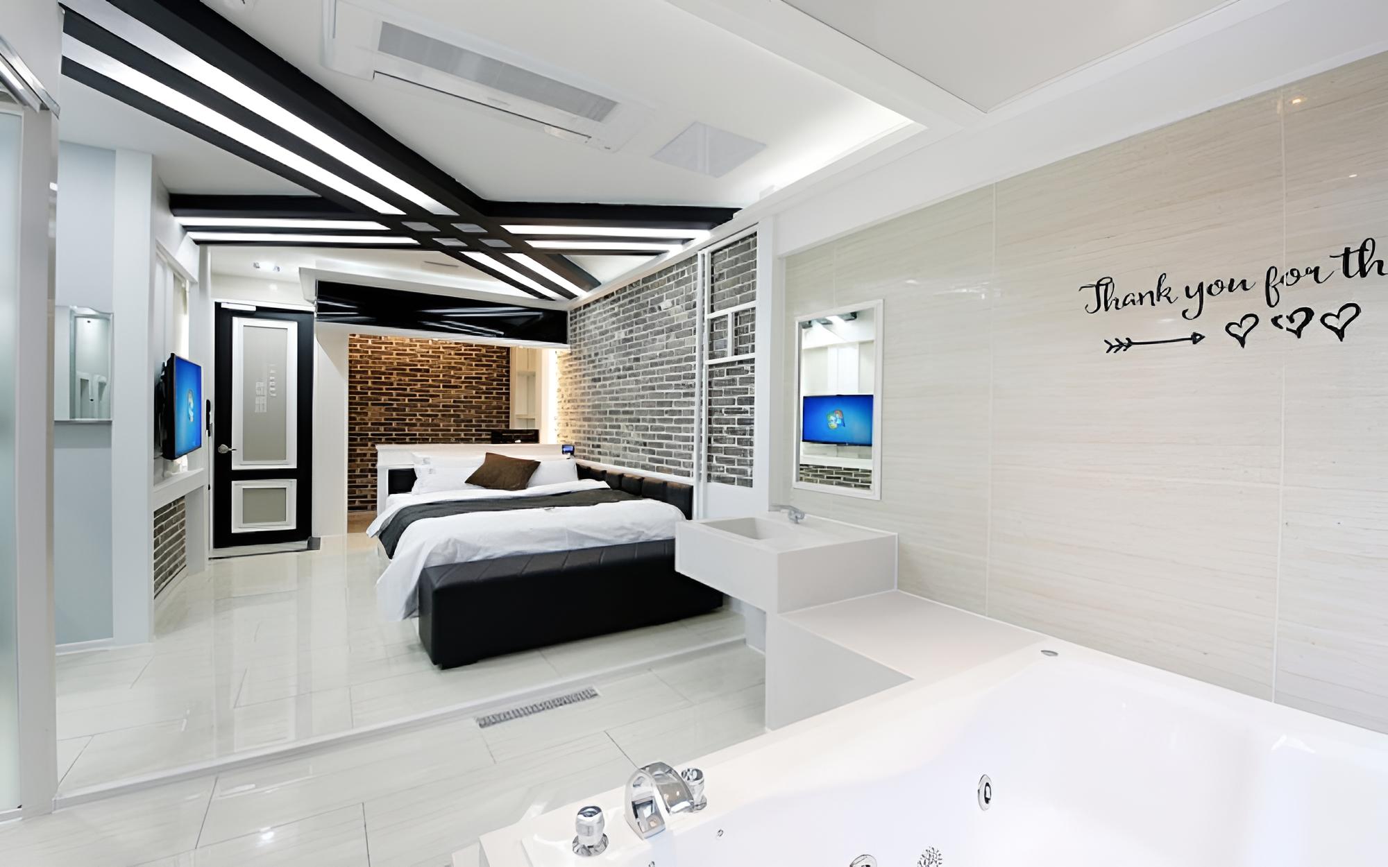 Room (VIP) - Photo 23