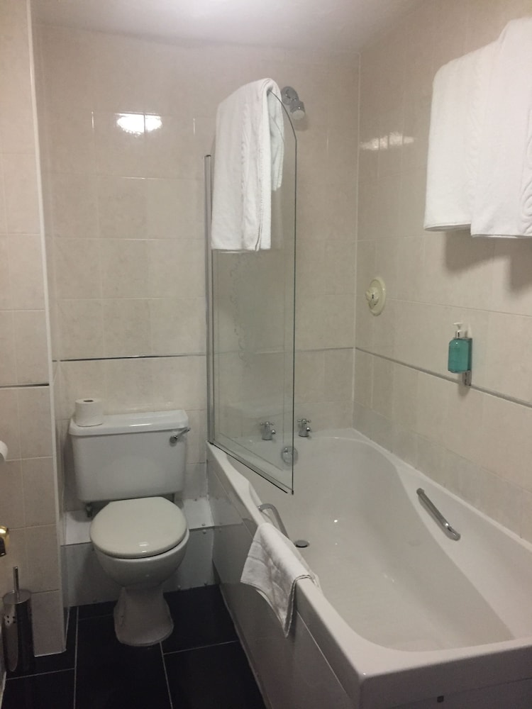 Family Room, Multiple Beds, Non Smoking - Photo 6