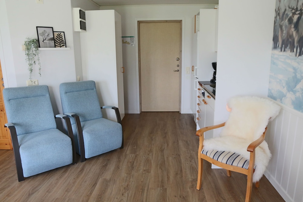 Design Apartment, 2 Twin Beds, Non Smoking, Lake View
