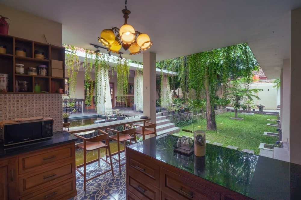 Classic Villa, 3 Bedrooms, Kitchen, Courtyard Area photo 2