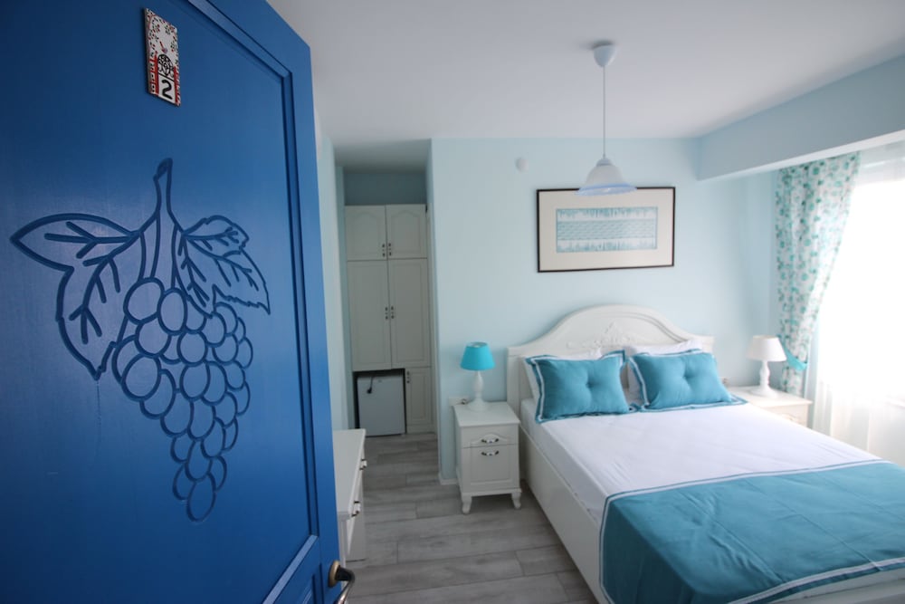 Standard Double Room - Photo 5
