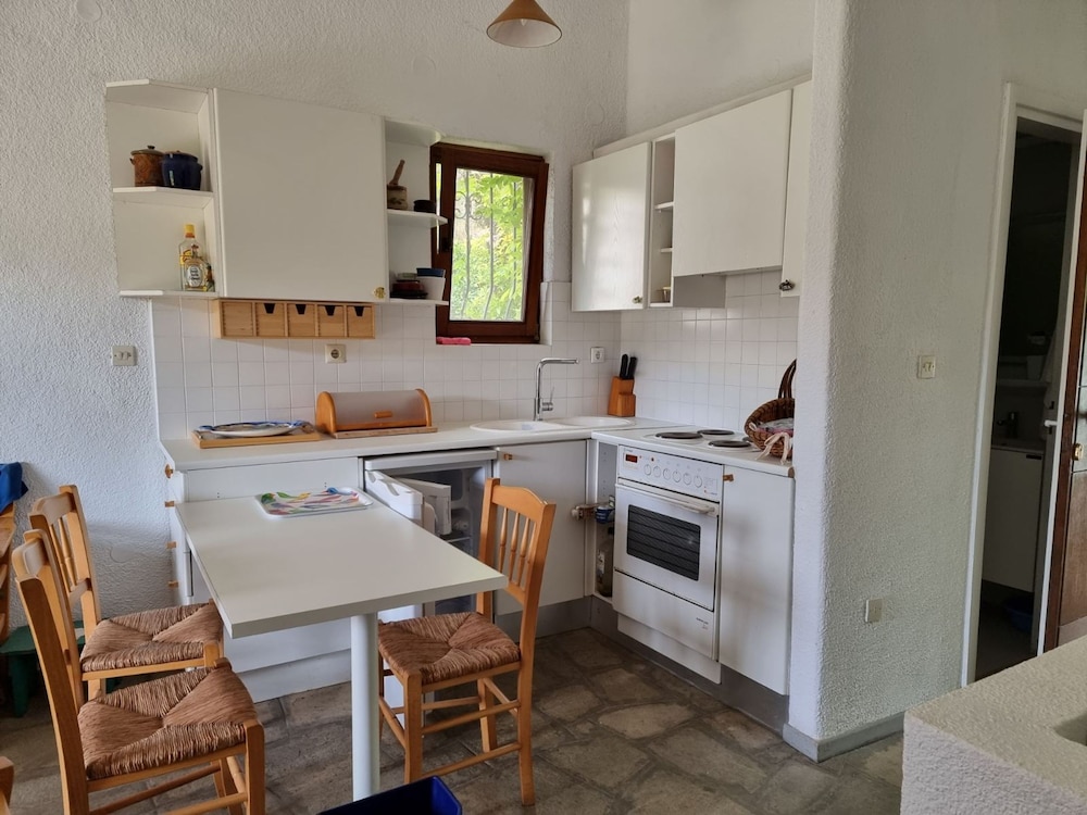 Maisonette With Garden Under the Elani Pines, Photo 17