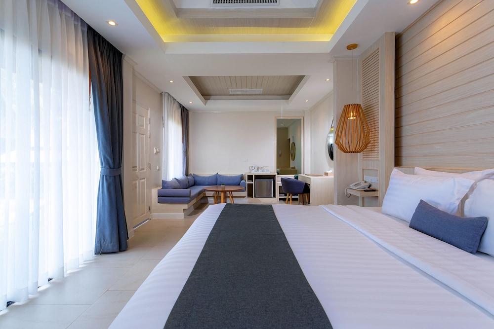 Beach Front Villa - Photo 3