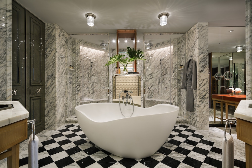 Harbour Corner Suite thumbnail 5
