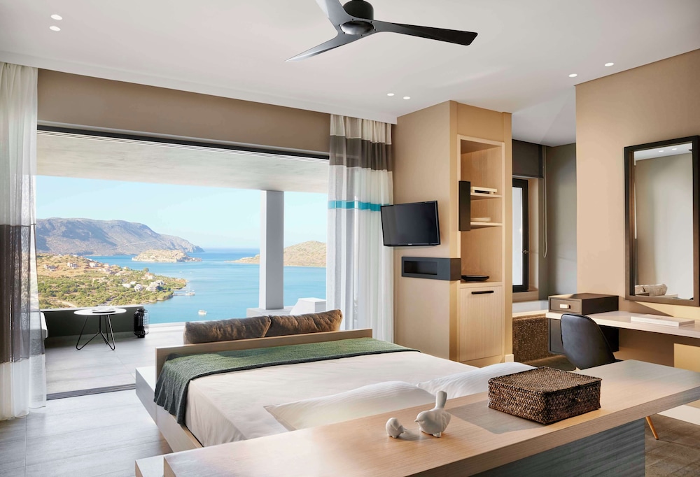 Junior Suite (Sapphire Zen Suite with private pool) - Photo 17