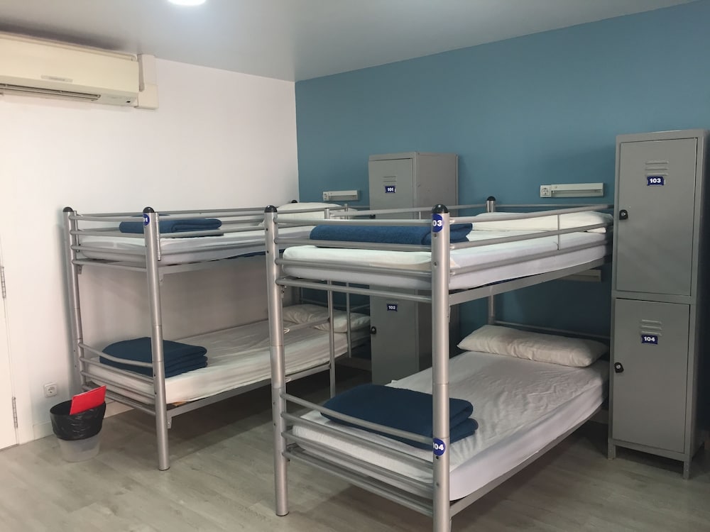 Shared Dormitory, Shared Bathroom (14 beds) photo 2