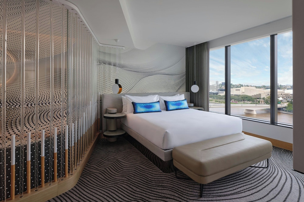Studio Suite, 1 Bedroom, River View thumbnail 6
