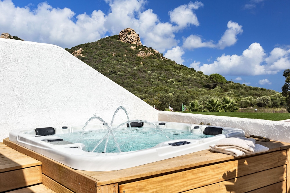 Panoramic Suite, Hot Tub, Sea View - Photo 7