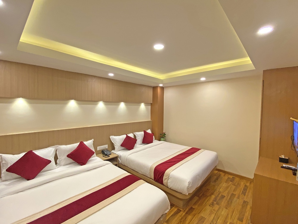 Deluxe Quadruple Room