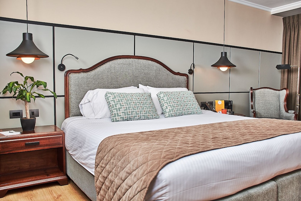 Superior Room, 1 Queen Bed - Photo 4