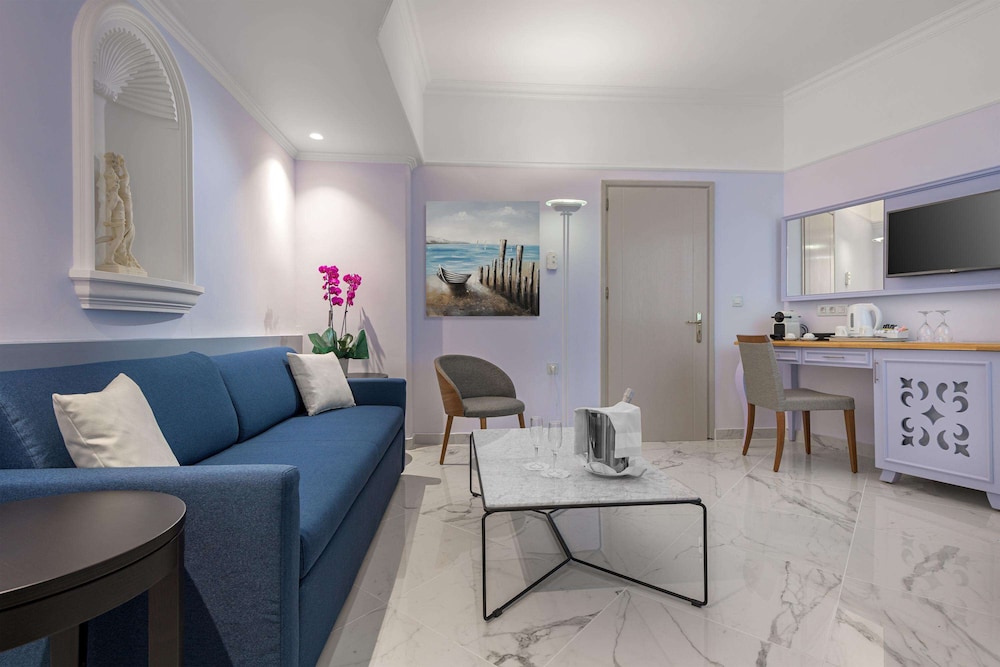 Junior Suite, Sea View - Photo 4