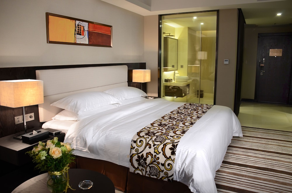 Standard Room, 1 King Bed photo 1