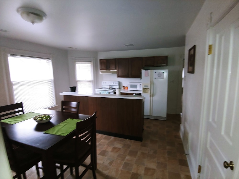 Traditional Apartment photo 2