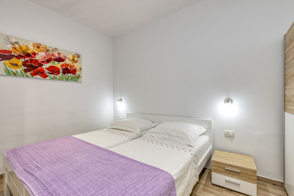 Family Apartment, Multiple Bedrooms (Pool And Garden Apartment Happy Sound)