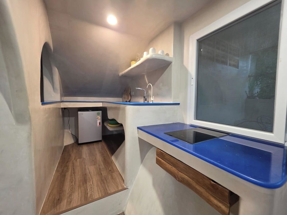 Luxe Suite with Plunge Pool and Seaview - Photo 12