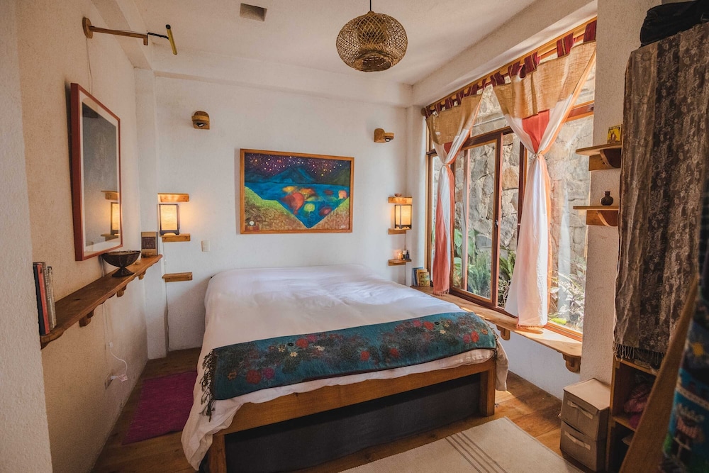 Panoramic Apartment, 1 King Bed, Balcony, Lake View photo 2