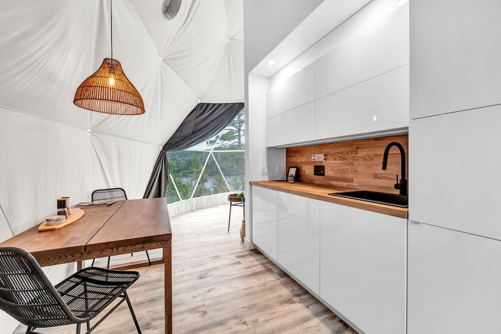Luxury Glamping Dome 2, Lake view photo 3
