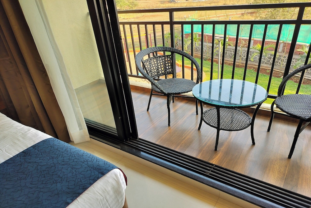 Executive Room - Photo 3