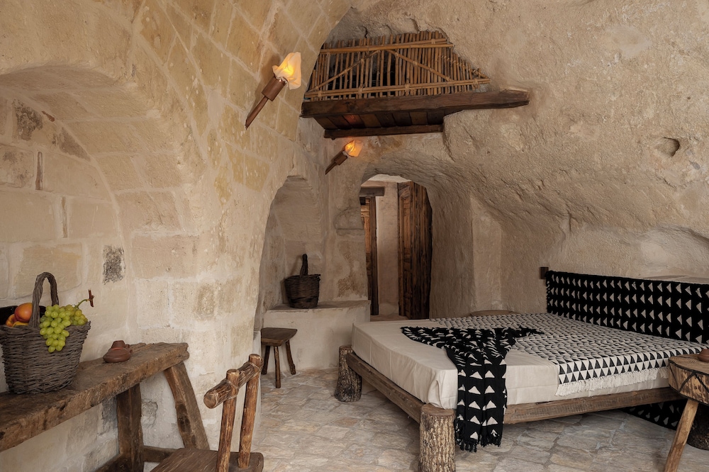 Middle Neolithic Dwelling of Serra D'Alto 3 (Matera) - in a cave with view of the Sassi