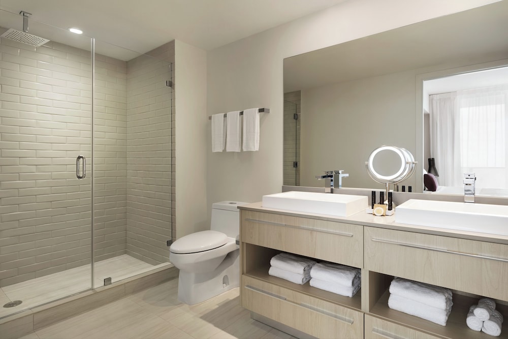 Suite, Multiple Beds, Corner photo 2