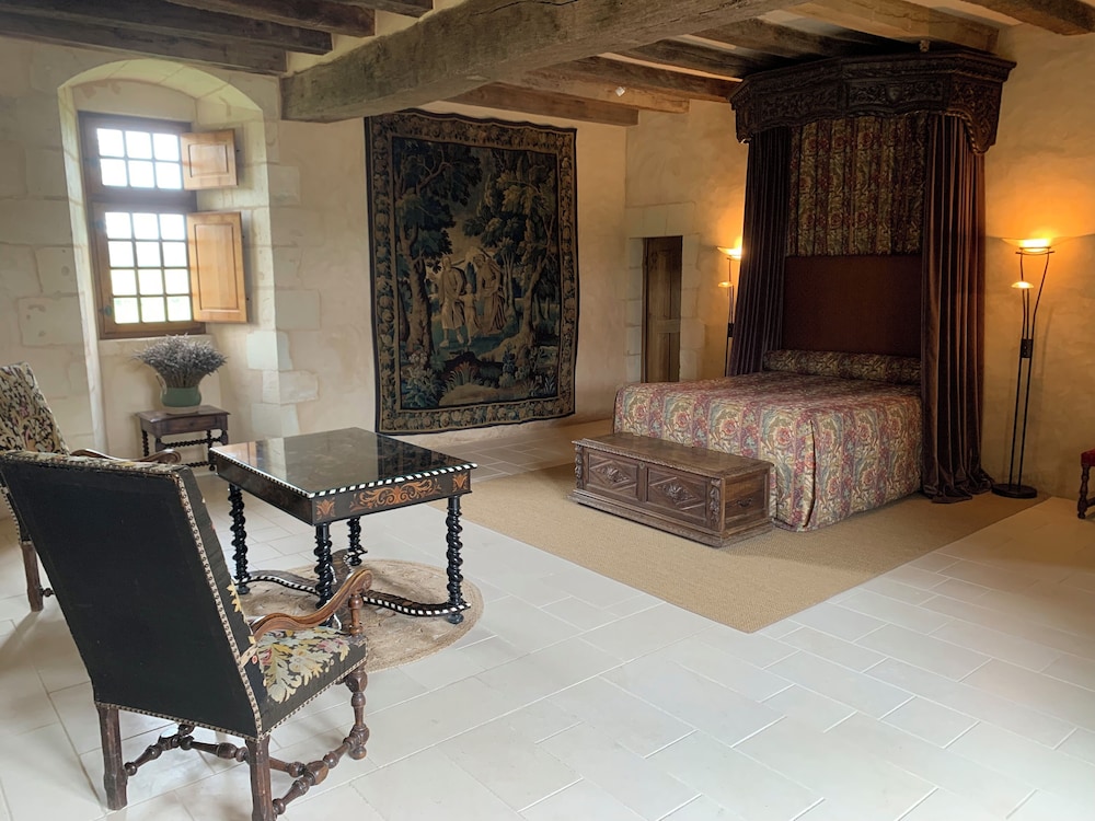 Luxury Room, 1 Queen Bed, Garden Area photo 1