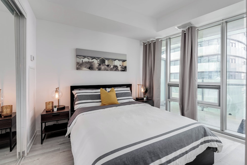 Luxury Apartment thumbnail 5