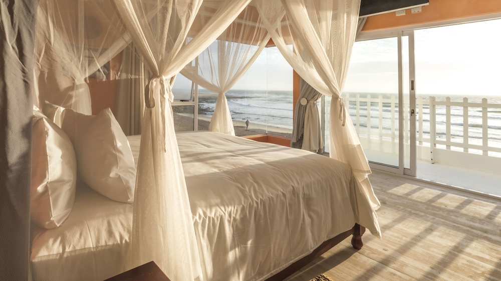 Honeymoon Suite photo 1