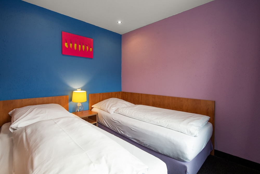 Business Twin Room photo 3