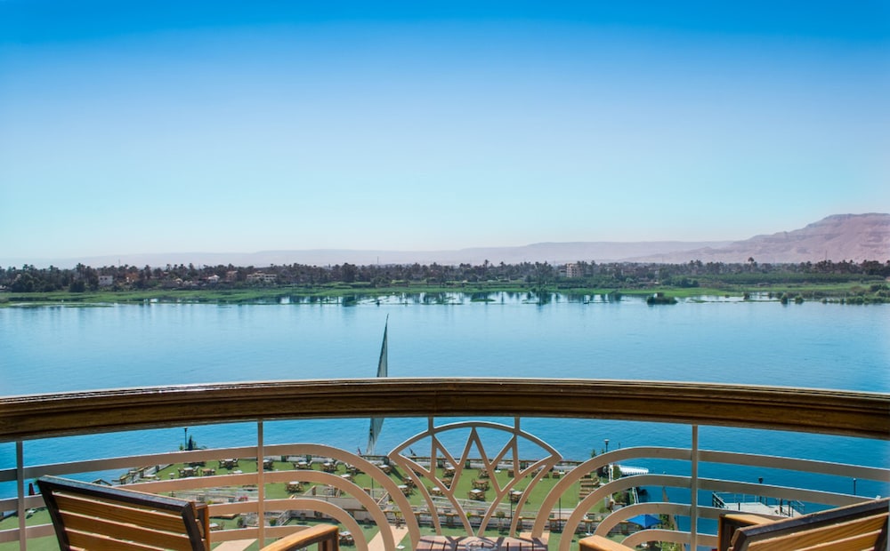 Deluxe Front Nile View Room - Photo 7
