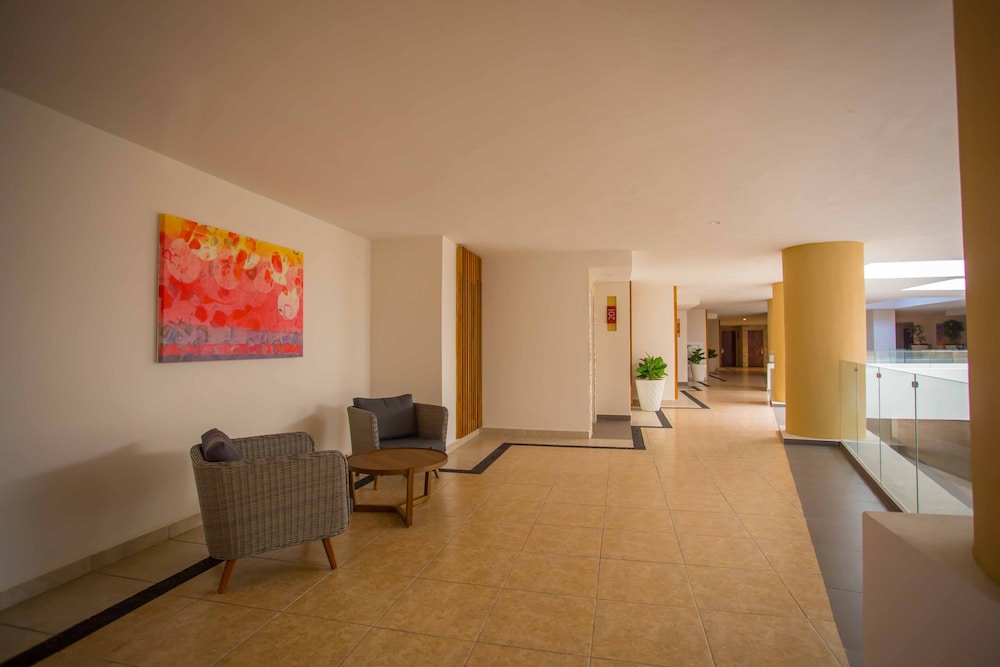 Suite, 2 Bedrooms, Balcony (Ocean front. Balcony or Terrace) - Photo 3