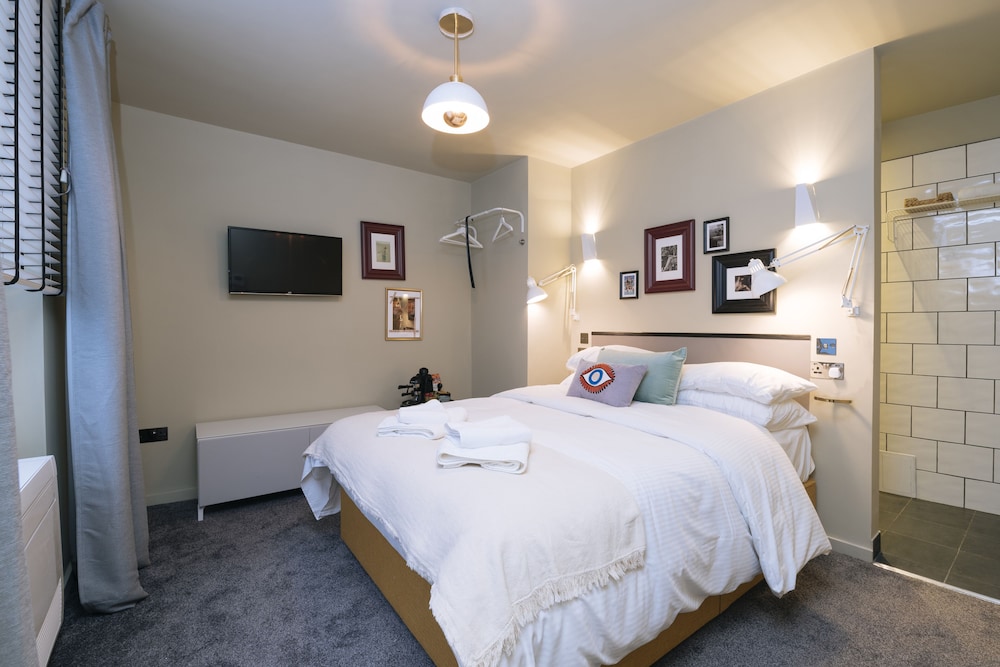 Double Room (Lower Ground) photo 1
