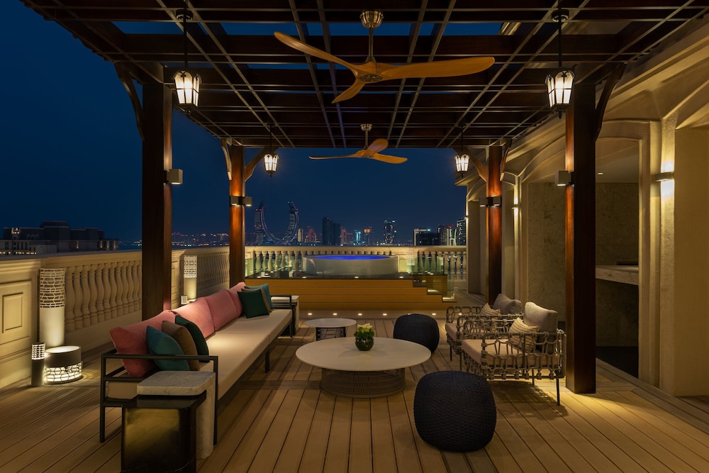 Royal Suite, 1 Bedroom, Terrace photo 2